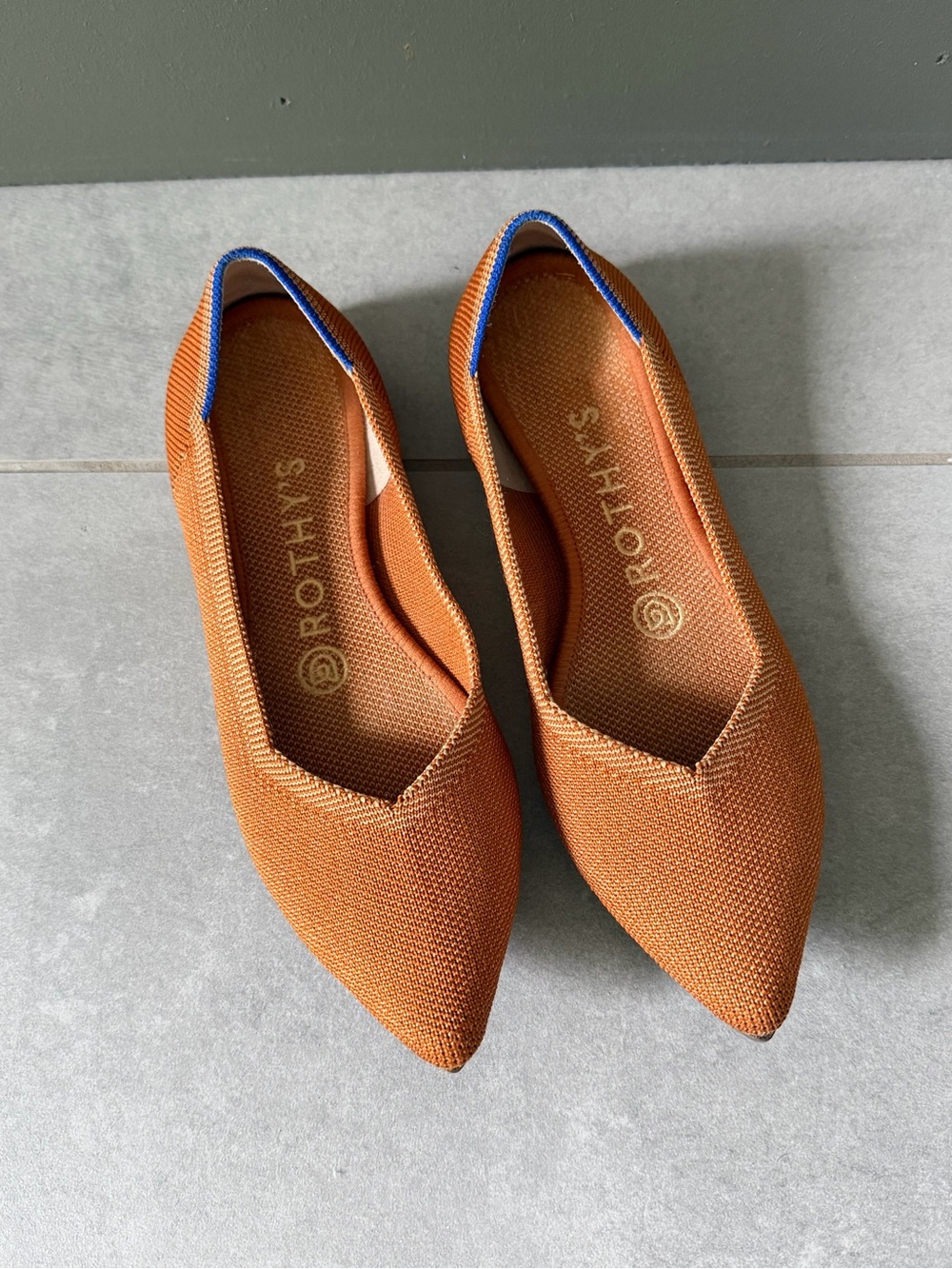 Rothy’s The Point Amber Pointed Toe Knit Flats in Rust Burnt Orange Fawn 6.5 - Picture 2 of 13